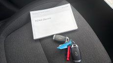 Hyundai KONA 100kW Premium 39kWh 5dr Auto Electric Hatchback